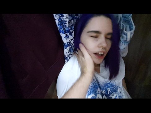 ❤️ Fann systur mína í skápnum og hjálpaði henni að koma ❤️❌ Klámmyndband hjá okkur is.villagesexvideos.ru ️❤
